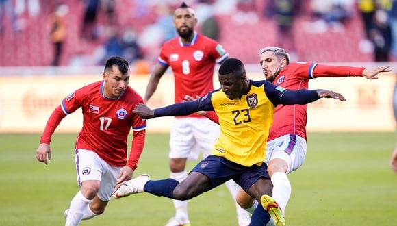Chile empató sin goles ante Ecuador en Quito por la sexta fecha de las Eliminatorias 2022. (Foto: AFP)