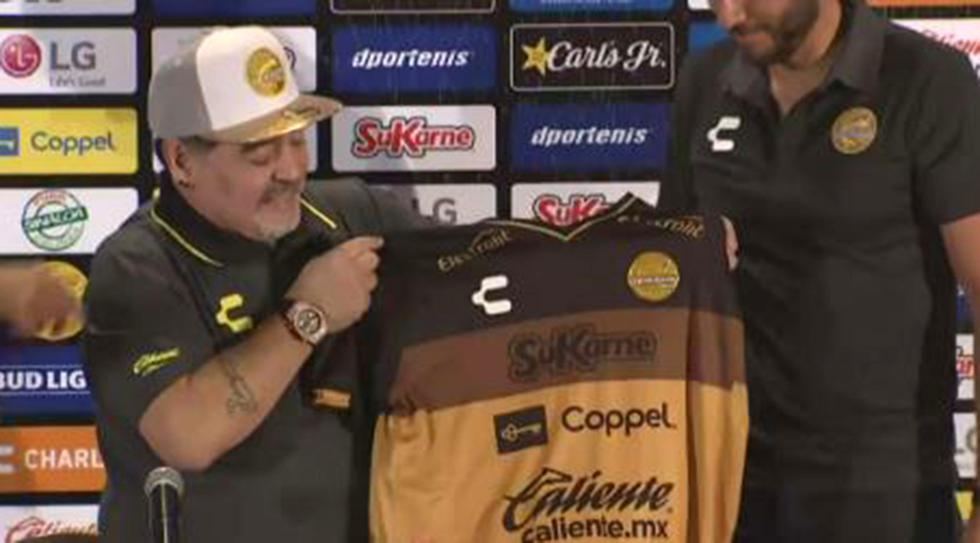 Diego Maradona fue presentado en el Dorados de Sinaloa. (Foto: captura Facebook Dorados)