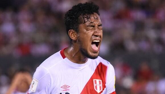 Renato Tapia registra 3 goles con camiseta de la selección peruana. (Foto: AFP)