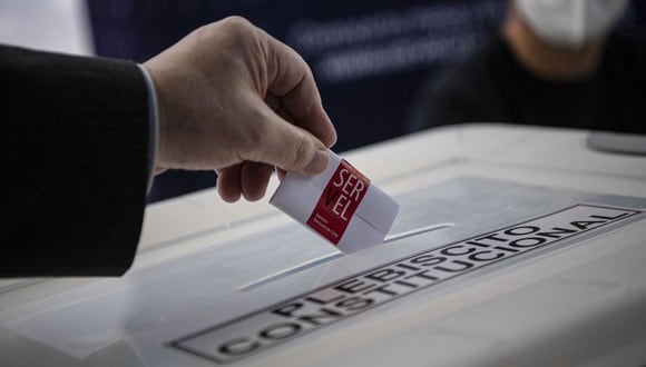Resultados, Plebiscito Constitucional de Chile 2022: ¿a qué hora se conocerá si gana el Apruebo o Rechazo? (Foto de MARTIN BERNETTI / AFP)