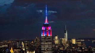 Barcelona luce sus colores en el Empire States y en el Waldorf en Nueva York