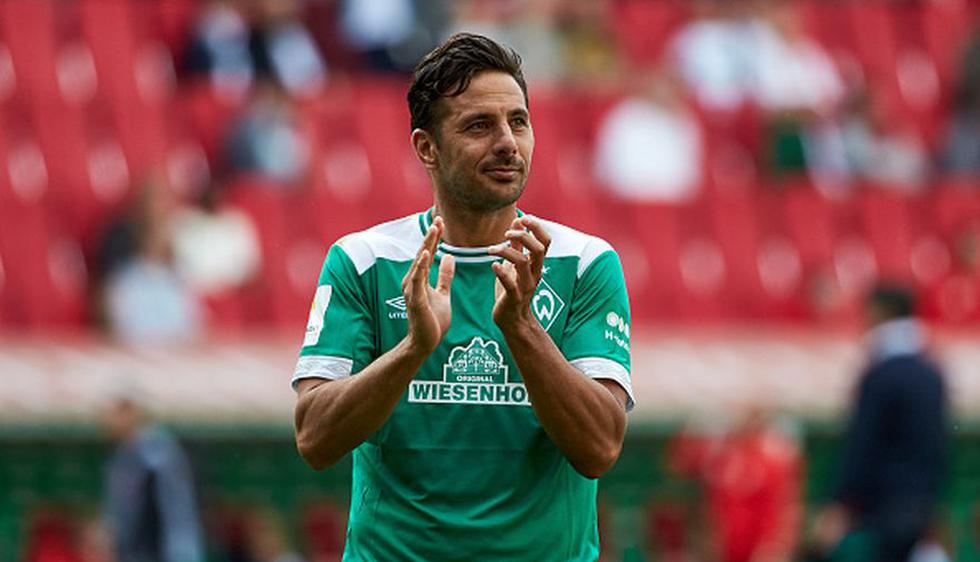 Si Claudio Pizarro ingresa en el duelo del Werder Bremen ante Wolfsburgo este viernes, disputará el encuentro con 40 años y dos días. (Foto: Getty Images)