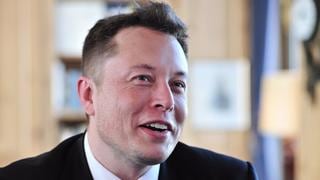 Elon Musk revela su secreto para relajarse entre tanto estrés: jugar Overwatch