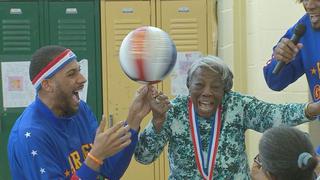 Mujer de 107 años dio clases de básquet a jugadores profesionales