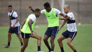 Los dos equipos que formó Pablo Bengoechea para el partido de práctica [FOTOS]