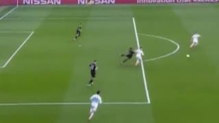¡¿Árbitro, y esa falta?! El polémico pisotón de Cristiano Ronaldo segundos antes de su doblete a PSG [VIDEO]