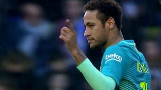Entra una y entran todas: el blooper del arquero que terminó en gol de Neymar