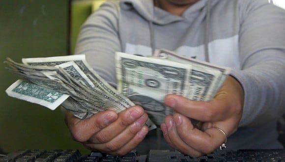 ¿Cuál es el precio del dólar en México este martes 4 de enero? (Foto: AFP).