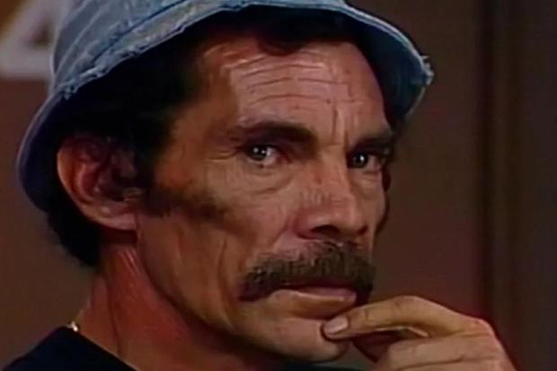 Don Ramón was the character with the most occupations in the series.  He was: balloon salesman, churros salesman, carpenter, hairdresser, tailor, boxer, milk salesman, painter, photographer, plasterer, musician, bullfighter and shoemaker.  (Photo: Televisa)