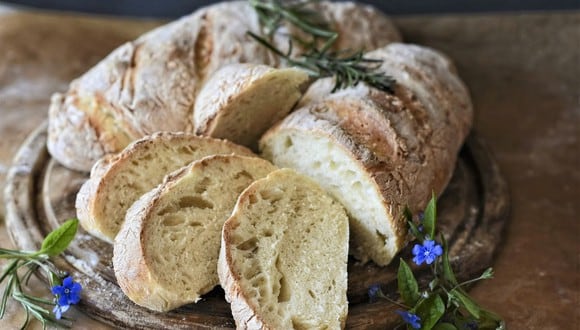 Para preparar pan casero solo necesitas algunos ingredientes de tu despensa. (Foto: Pixabay)