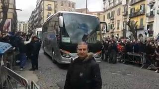 ¡Quedó claro que no está en casa! El hostil recibimiento a Real Madrid en Napoli [VIDEO]