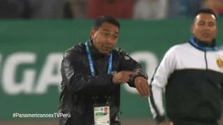 ¡Furioso! Nolberto Solano explotó con el árbitro tras el empate de Honduras [VIDEO]