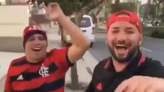 Se las saben todas: hinchas de Flamengo se burlan de Boca Juniors antes de chocar contra River Plate [VIDEO]