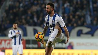 Miguel Layún prefiere jugar en Betis: el mexicano luchar por salir de Porto