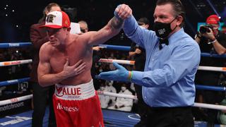 ¡SUPERCAMPEÓN! ‘Canelo’ Álvarez unificó los títulos de la AMB y CMB tras vencer a Callum Smith