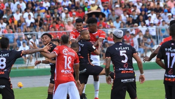 Unión Comercio vs. Ayacucho FC en partido de revalidación. (Foto: Prensa Unión Comercio)