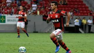No fue tan 'Genio: Trauco fue expulsado en partido del Flamengo por derribar a rival [VIDEO]