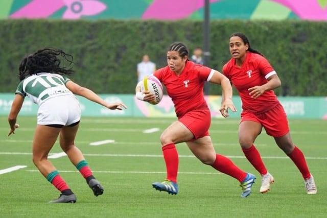 Nataly Correa, la jugadora de rugby que enfrenta al coronavirus en las calles como suboficial de la Fuerza Aérea Peruana. (IPD)