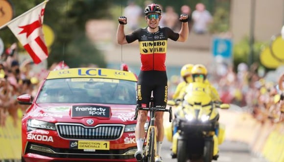 Wout van Aert ganó la Etapa 11 del Tour de Francia 2021 con el doble ascenso al Mont Ventoux. (Twitter)