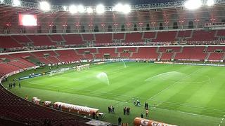 Alianza Lima vs. Internacional: mojaron la cancha de Baira Rio a pocos minutos de iniciar el partido