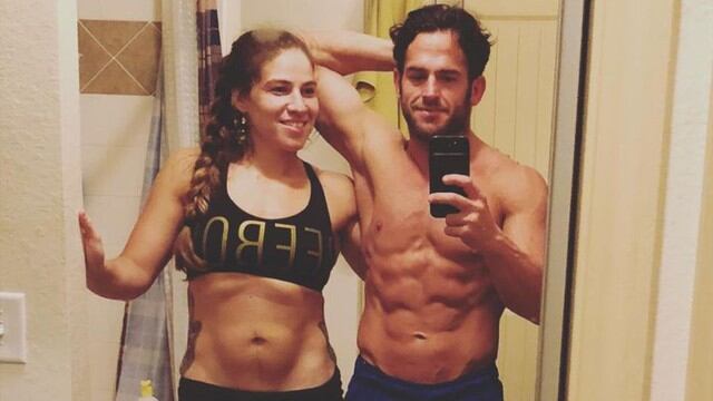 Roderick Strong y Marina Shafir. (WWE)