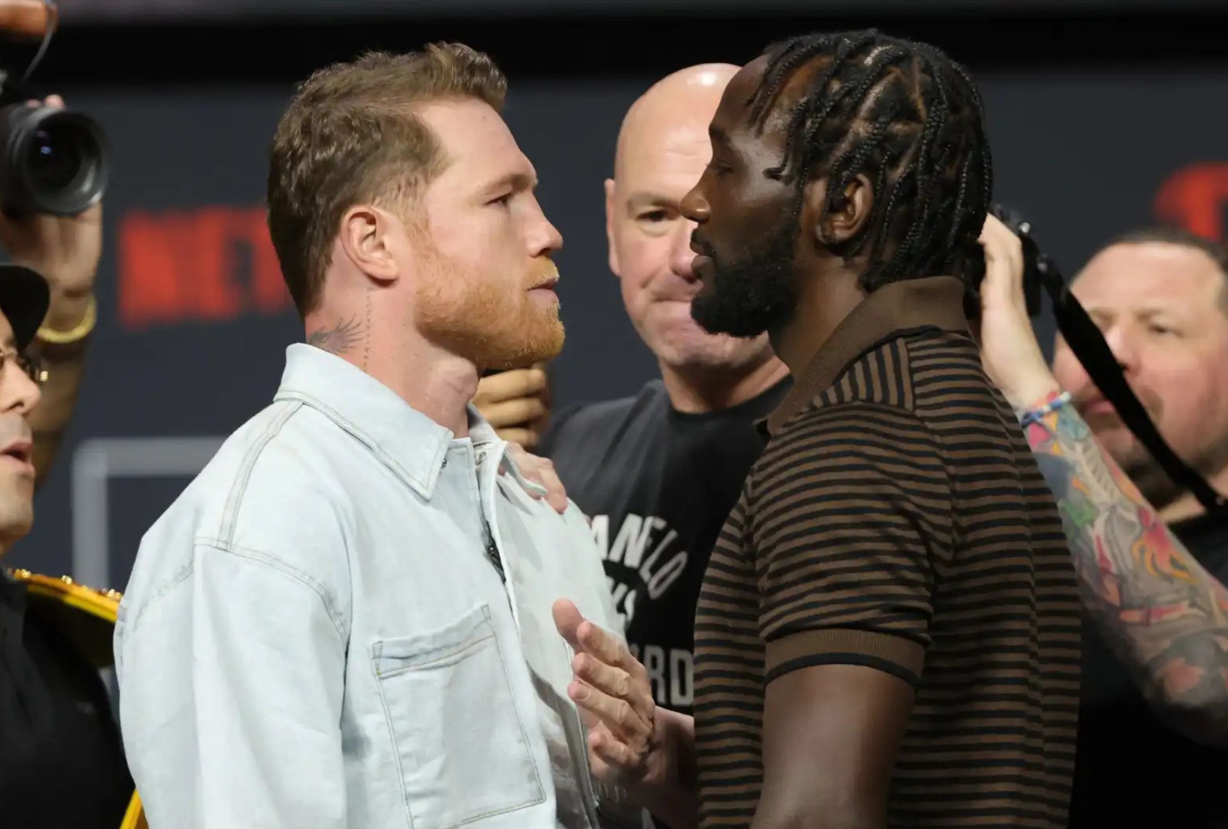 Conoce los horarios por país para ver la pelea entre Canelo vs. Crawford hoy, 13 de septiembre desde Las Vegas. (Foto: AFP)
