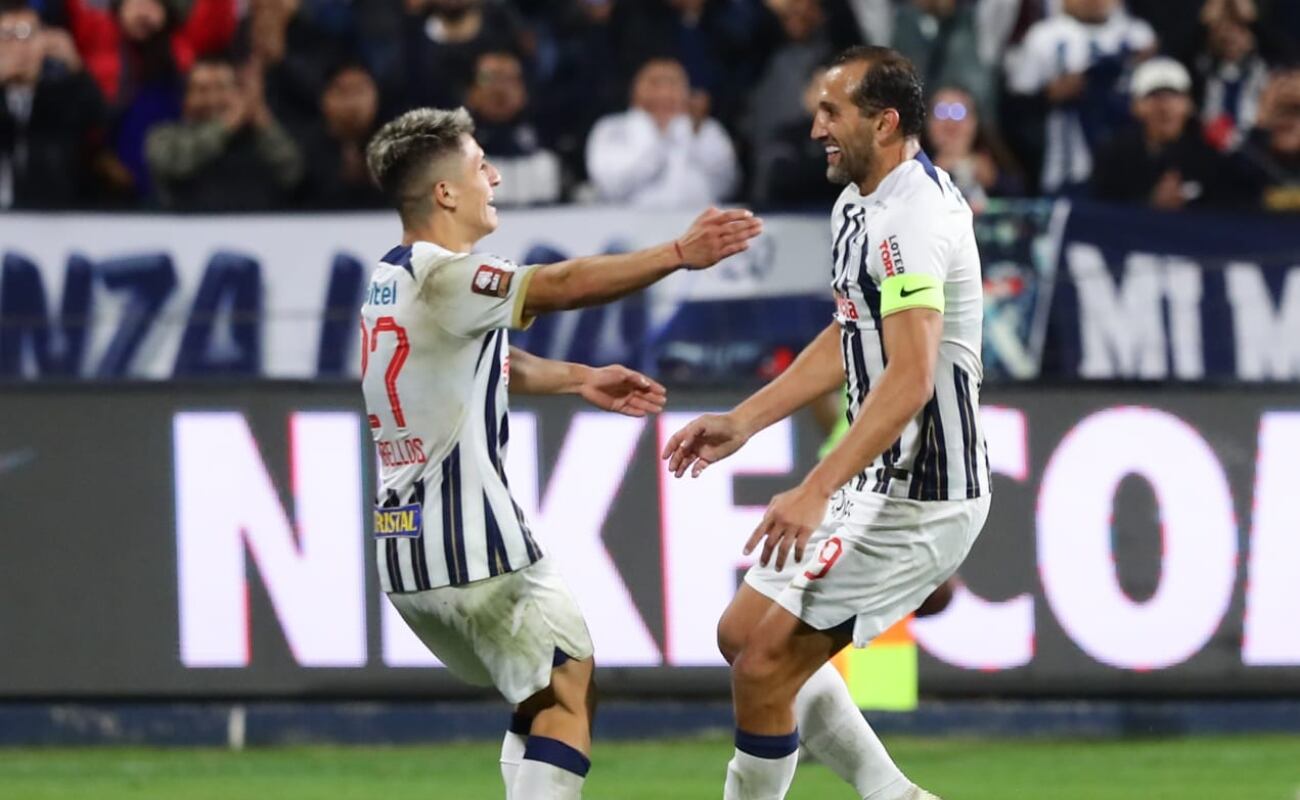 Hernán Barcos anotó un doblete en el último partido de Alianza Lima contra Alianza Atlético. (Foto: Jesús Saucedo / GEC)