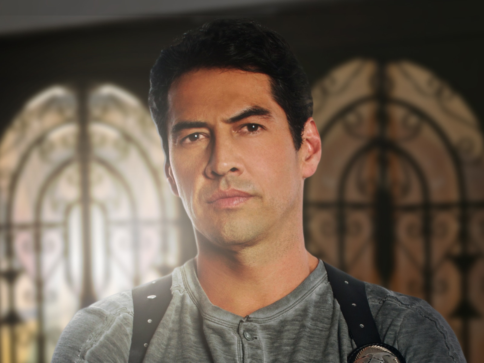 Gabriel Porras como el agente Mejía durante la primera temporada de "El señor de los cielos" (Foto: Telemundo)