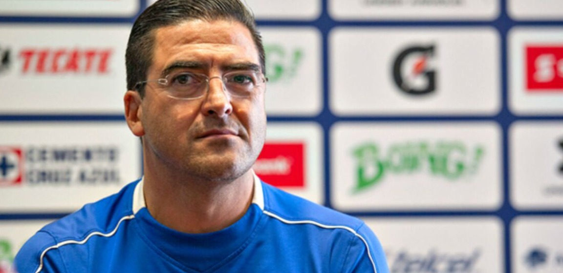 Joaquín Moreno, el bombero en épocas de crisis en Cruz Azul.