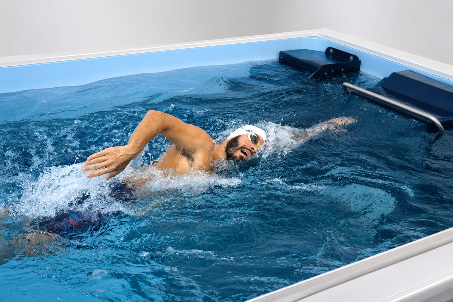 Natación en invierno: Estas son las ventajas de entrenar en el agua