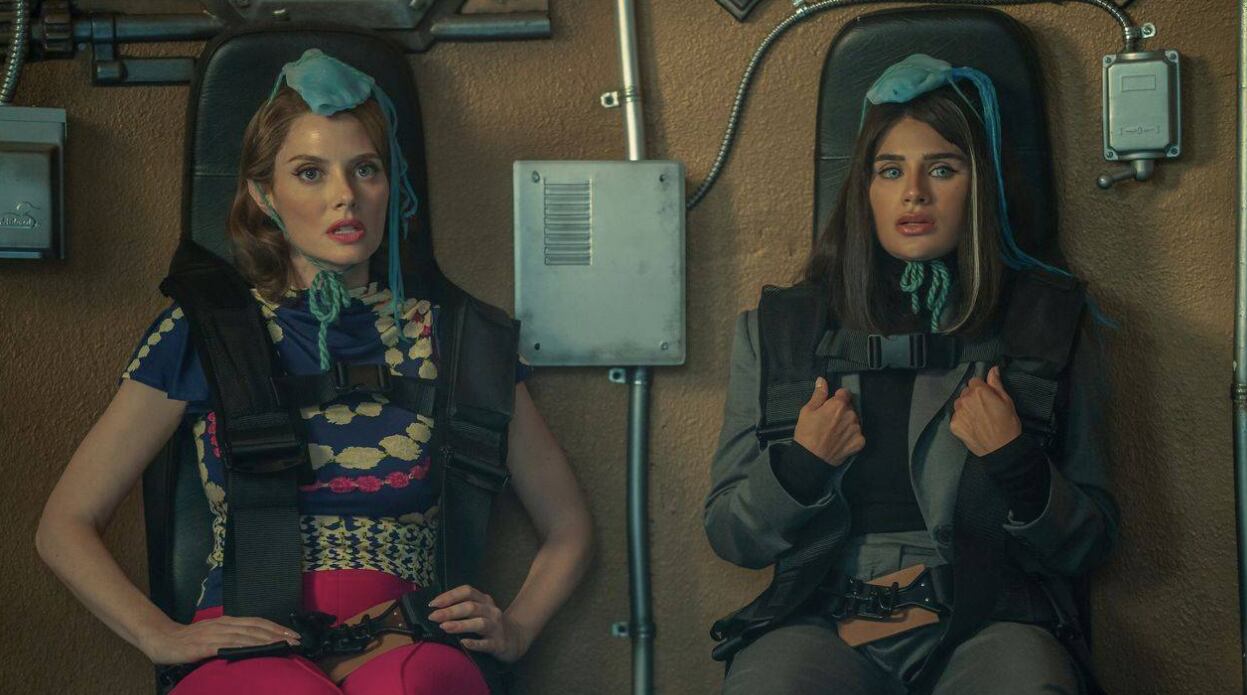 April Bowlby y Diane Guerrero en la última temporada de "Doom Patrol" (Foto: HBO)