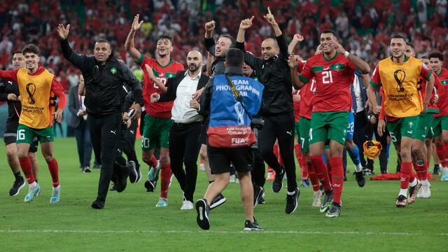 Por todo lo alto: la celebración de Marruecos tras eliminar a Portugal en el Mundial Qatar 2022