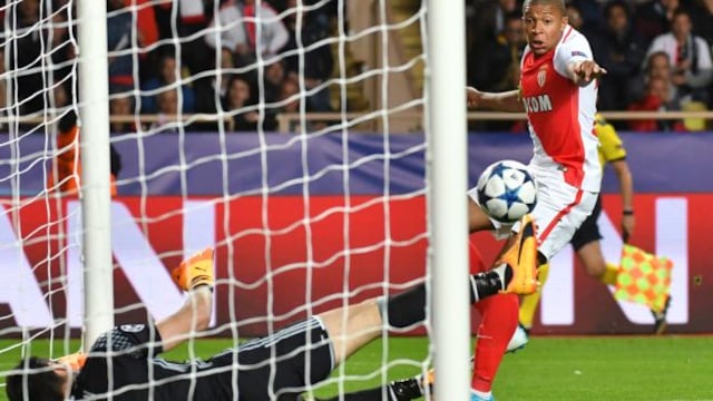 Ahora no, Mbappé: Buffon le negó el gol a francés con gran reacción en la Champions [VIDEO]