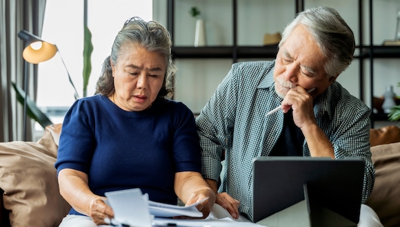 Revisa la Pensión Bienestar Adultos Mayores 2023: fechas de cobros y cómo ser beneficiario. (Foto: Freepik).