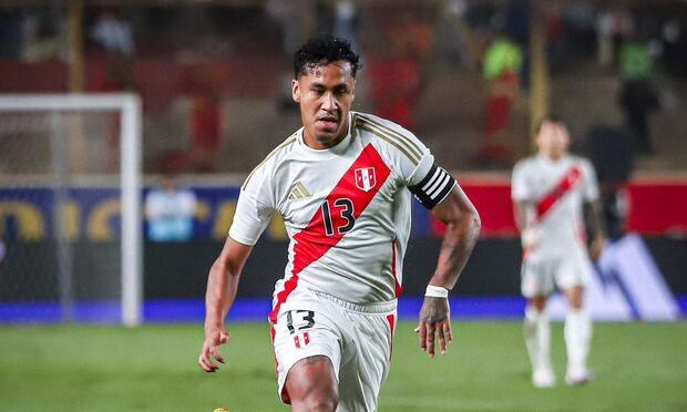 Renato Tapia fue titular en el empate entre Perú y Paraguay en Lima. (Foto: Bicolor)