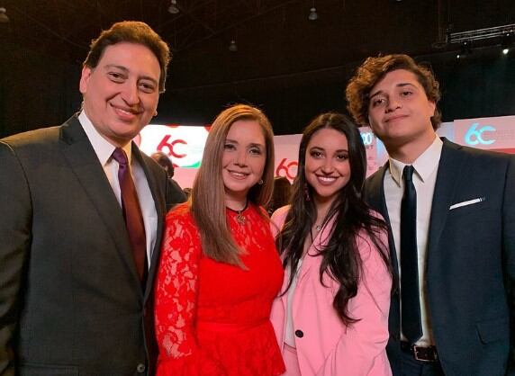 Enrique Burak junto a toda su familia (Foto: Tanya Burak)