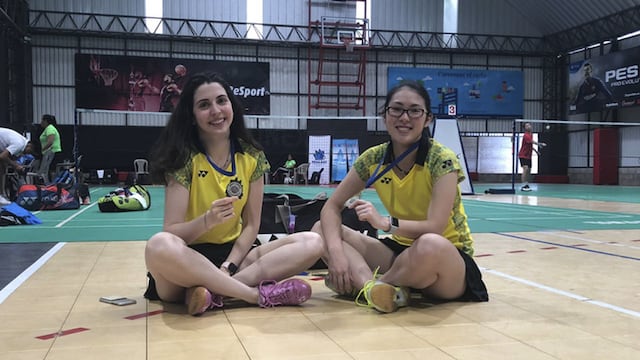 ¡Más medallas! Daniela Macías y Danica Nishimura ganaron el oro en campeonato de bádminton en El Salvador