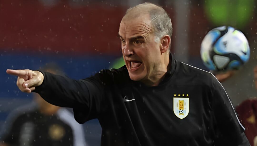Marcelo Bielsa registra 17 partido al mando de la Selección de Uruguay. (Foto: Getty Images)