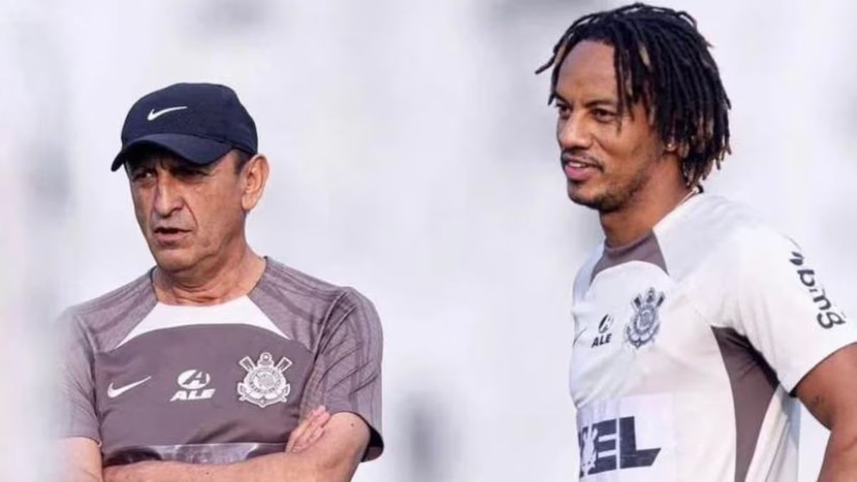 Ramón Díaz, antes de Corinthians, coincidieron en el Al Hilal de Arabia Saudita. (Foto: Internet)