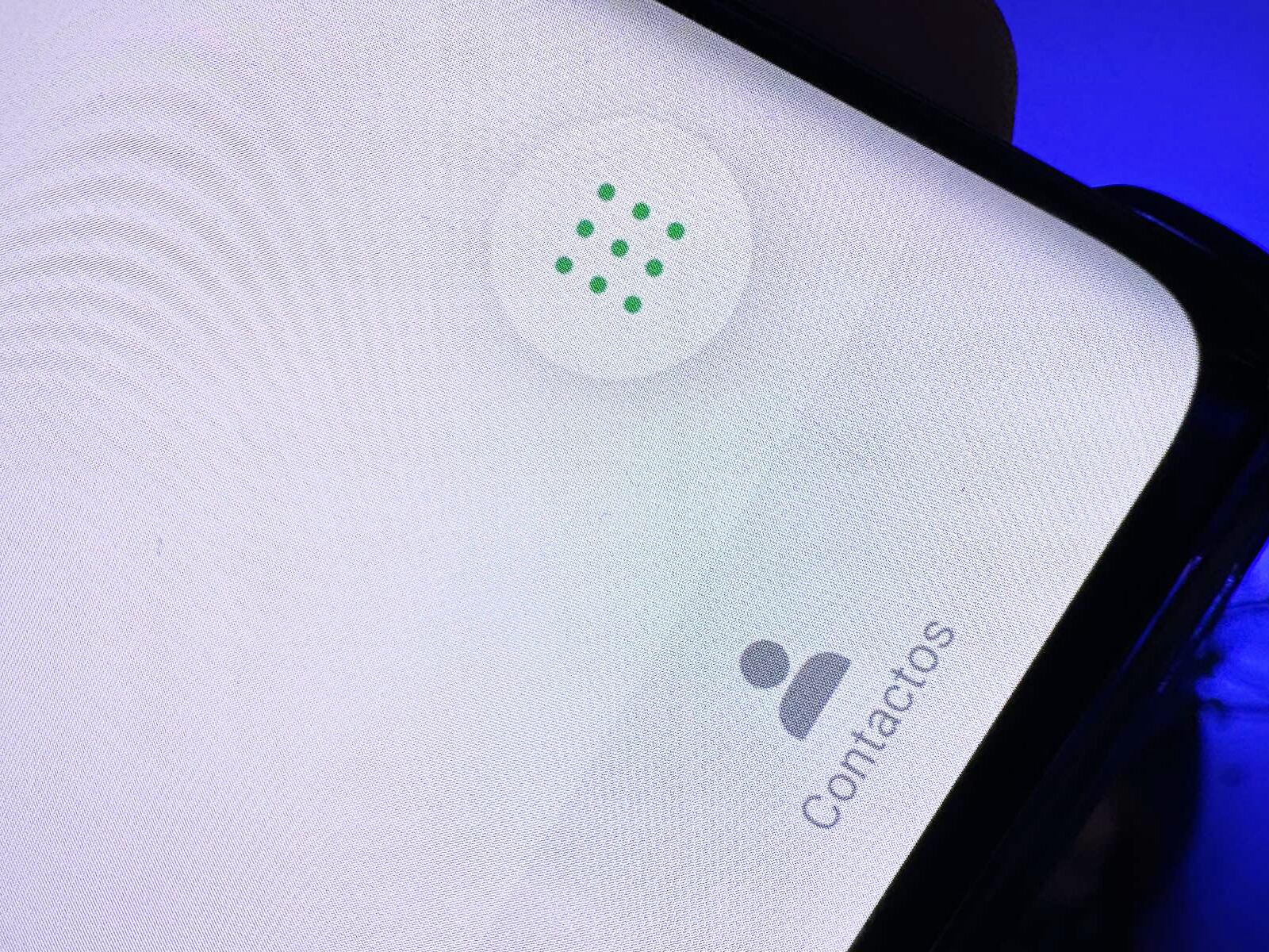 Retirar la NanoSIM también es otro truco que debes emplear. (Foto: Depor - Rommel Yupanqui)