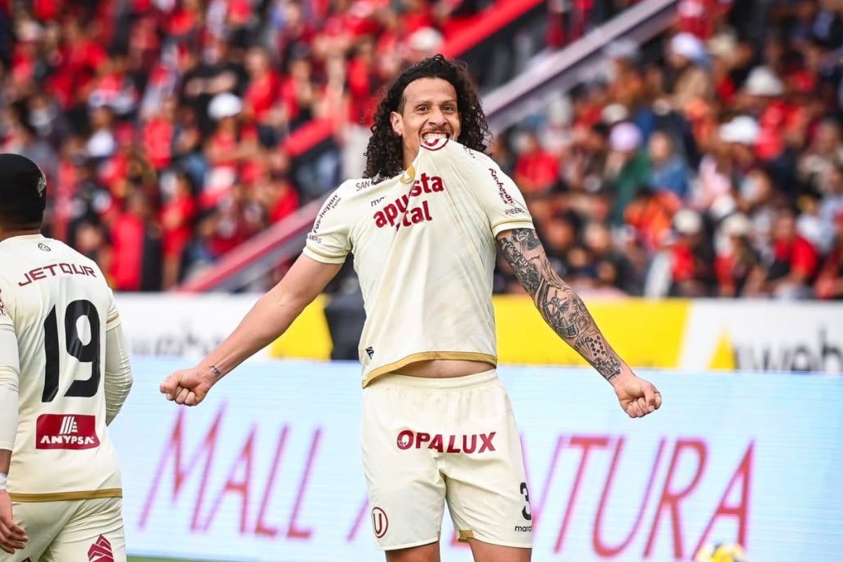 Williams Riveros le dio el triunfo a Universitario con tanto de cabeza. (@universitario)