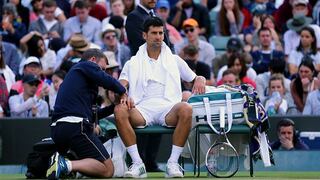 Djokovic se retiró por lesión y le dejó el camino libre a Berdych a las semifinales de Wimbledon 2017