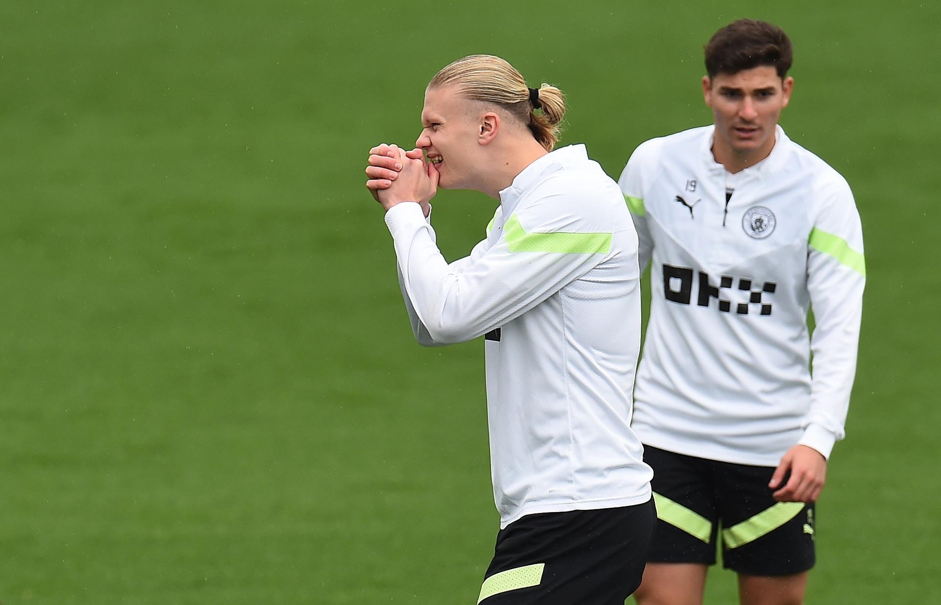 Erling Haaland y Julian Alvarez buscan el título de la Champions League. (Foto: EFE)