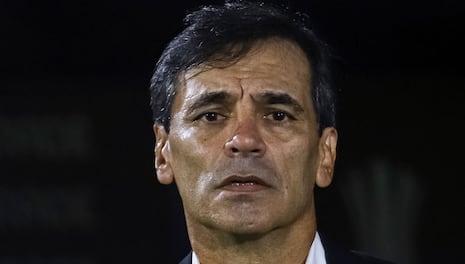 Con Universitario observando todo: la dura crítica de la prensa colombiana tras la eliminación de Fabián Bustos