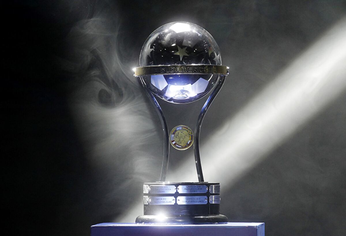 Los equipos peruanos ya conocen a sus rivales para la primera fase de la Copa Sudamericana 2025. (Foto: Agencias)