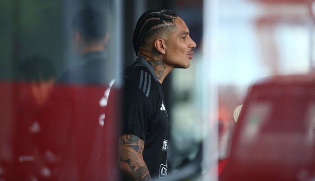 Paolo Guerrero en el tercer día de entrenamiento en Videna. (Giancarlo Ávila/GEC)
