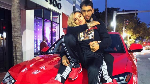 Karol G feliz por presentaciones en España, pero no olvida a Anuel [FOTO]