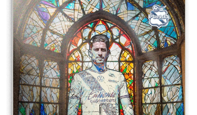 Santiago Ormeño vestirá la camiseta de Puebla para el 2024. (Foto: Puebla)