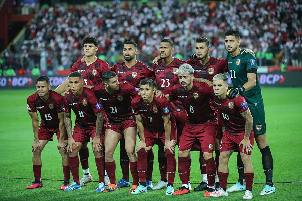 Venezuela empató 1-1 ante Perú por la sexta fecha de las Eliminatorias al Mundial 2026. (Foto: Getty)