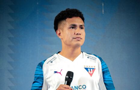 Pretell recordó al ‘Chorri’ Palacios y Paolo Guerrero en su presentación en LDU: “Han dejado la valla muy alta”